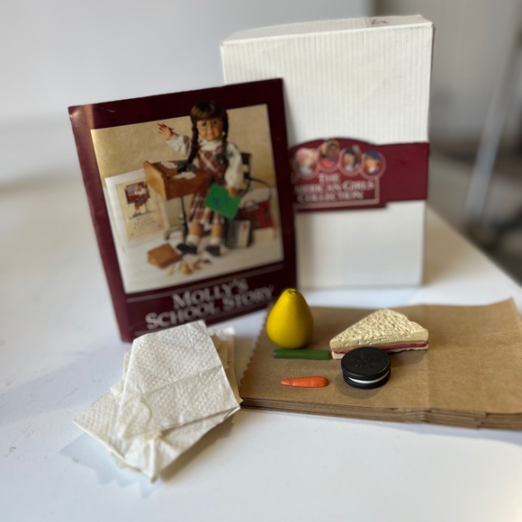 American Girl Other - Pleasant Company American Girl Molly Lunch Set